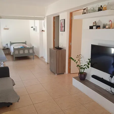 Rest And Relax 1 Bedroom * Nikozja